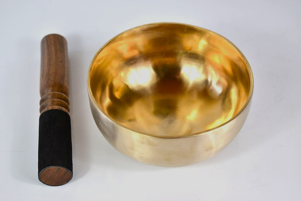 Klangschale Herz - 602 gr. 15 cm - matt - Klangmassage Meditation Therapie