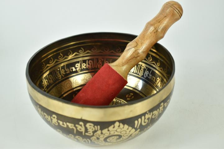 Thumbnail: Klangschale - Buddha Gravur - 672 gr. 17 cm - Herz - Klangmassage Meditation