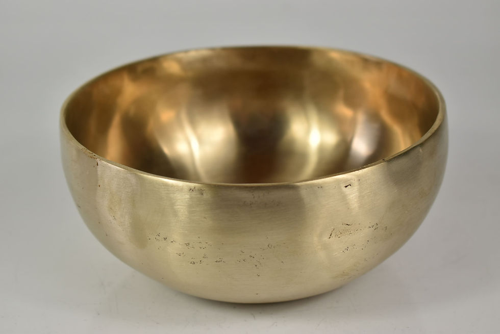 Miniaturbild: Klangschale Herz - 708 gr. 16 cm - matt - Klangmassage Meditation Therapie