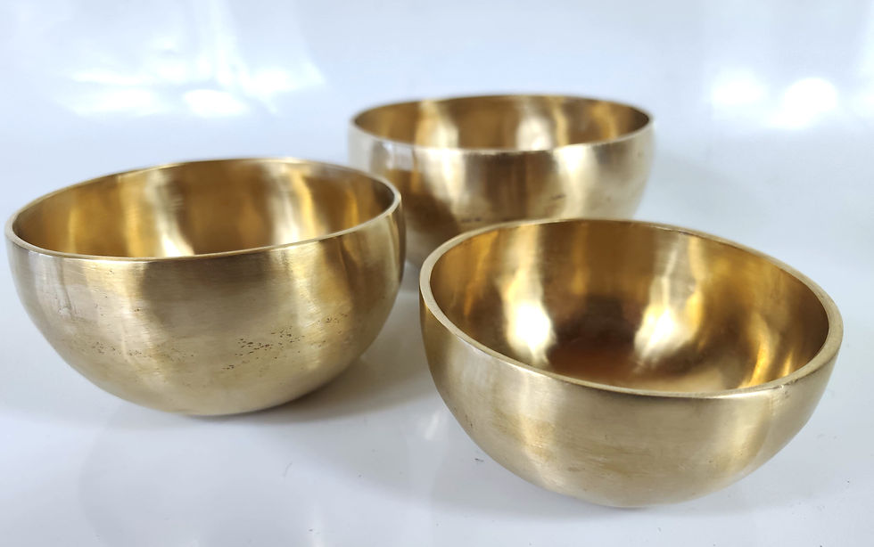 Thumbnail: Klangschalen 3er Set 1606 gr. - Meditation und Klangtherapie - matt
