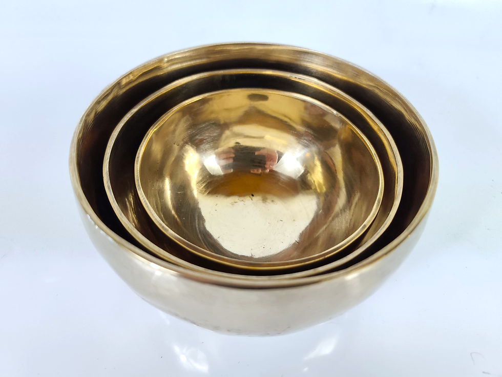 Miniaturbild: Klangschalen 3er Set 1416 gr. - Meditation und Klangtherapie - poliert