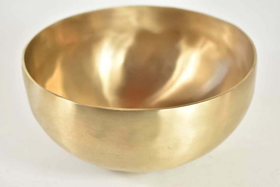 Thumbnail: Klangschale Note A - Herzschale - 850 gr. 16 cm Klangmassage Meditation