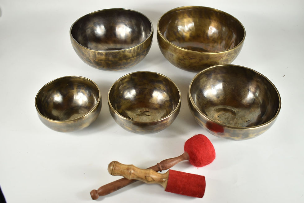 Klangschalen 5er Set - antik Style - 5,5 kg - Klangtherapie Meditation