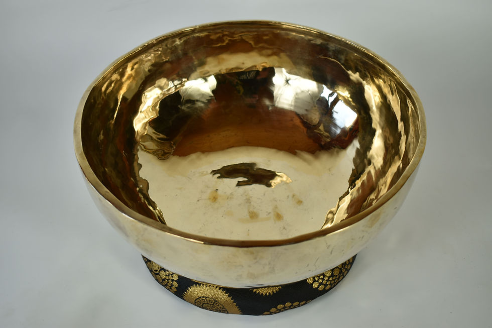 Thumbnail: Klangschale - 3528 gr. 35 cm - große Beckenschale