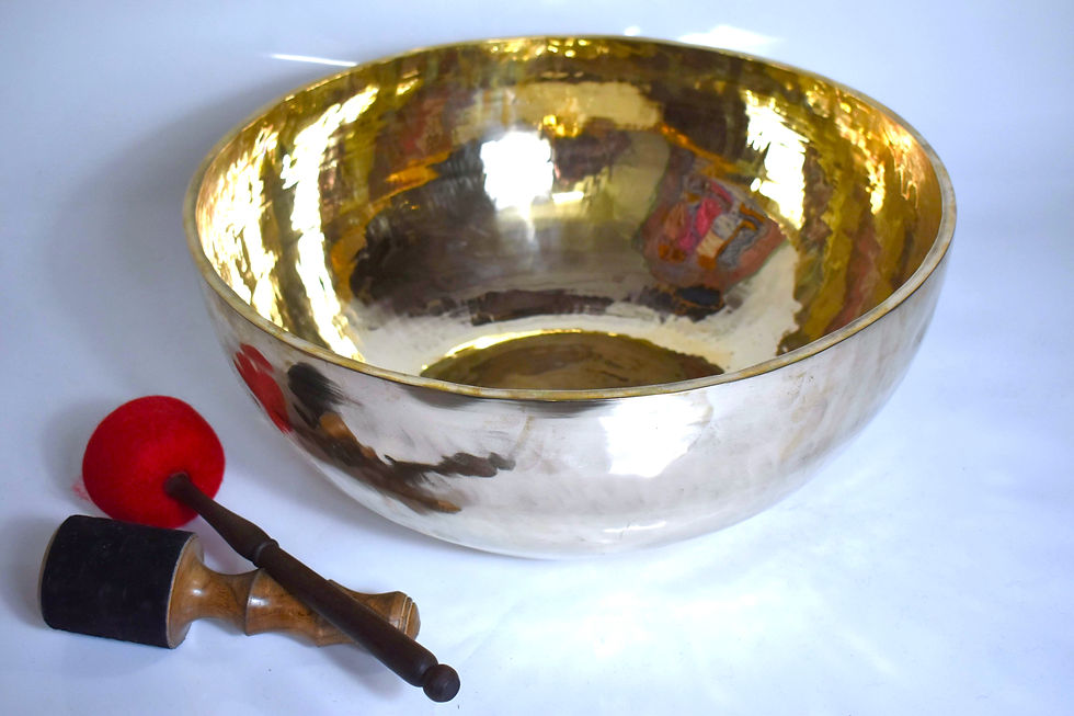 Miniaturbild: Fußklangschale poliert - 10,2 kg ca. 52 cm - Klangmassage Therapie Meditation
