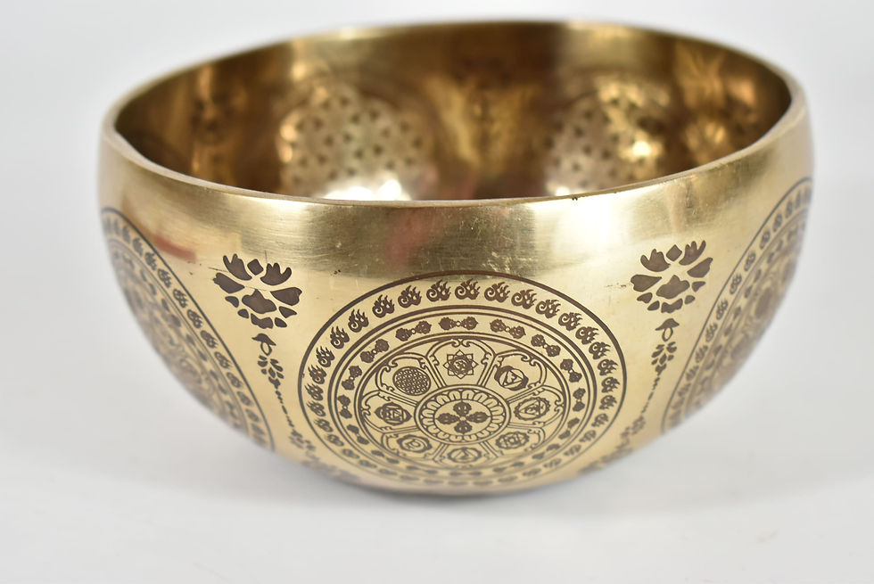 Thumbnail: Klangschale Herz - 581 gr. 14 cm - Lasergravur - Blume des Lebens - Meditation
