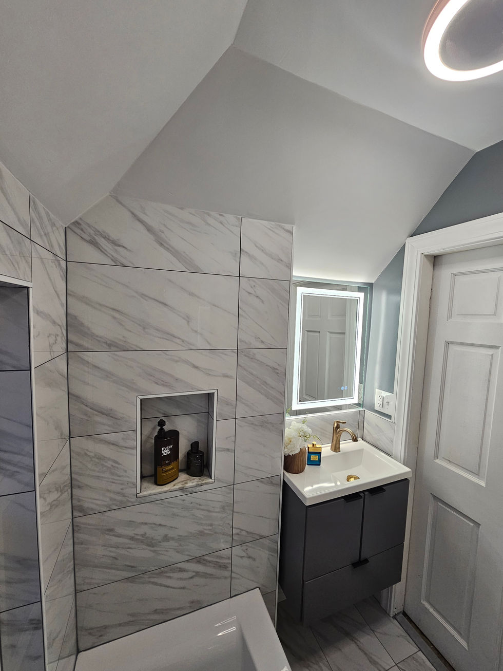 Bathroom Remodeling in Boston, MA
Upgrade your bathroom with Xclusive Renos N Remodeling—serving Randolph with custom designs, quality materials, and expert craftsmanship.
Free estimates. Professional results.