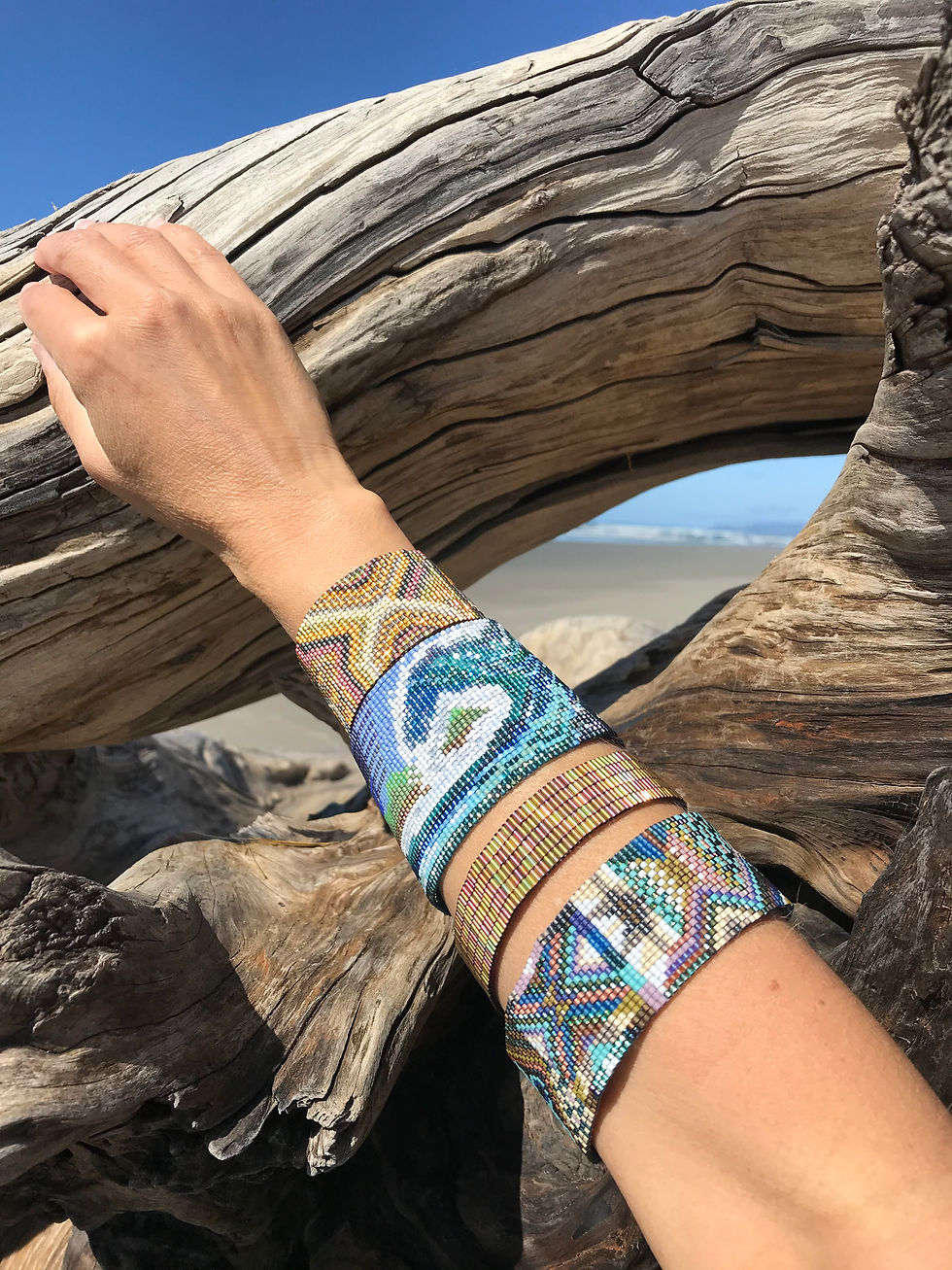Thumbnail: Swell cuff