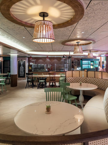bespoke lighting fixtures, bespoke chandeliers, made in germany, lighting manufacturer, cruise ships, decorative lighting, customized chandeliers,