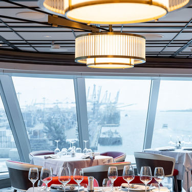 bespoke lighting fixtures, made in germany, lighting manufacturer, cruise ships, decorative lighting, customized chandeliers, regent grandeur