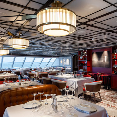 bespoke lighting fixtures, made in germany, lighting manufacturer, cruise ships, decorative lighting, customized chandeliers, regent grandeur