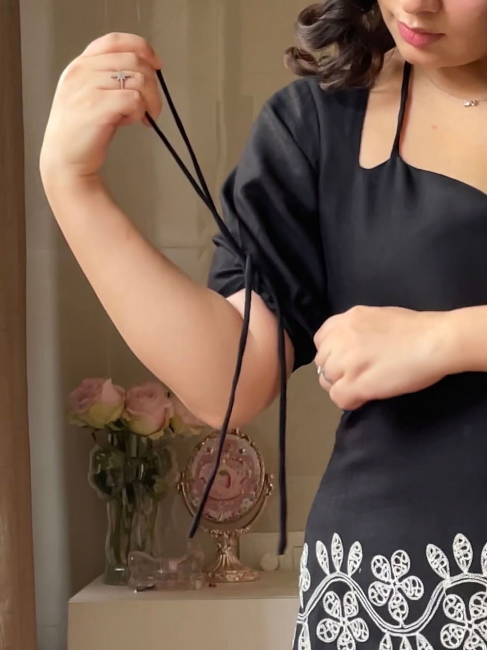 Thumbnail: Noir 2 in 1 Sleeves Kurti