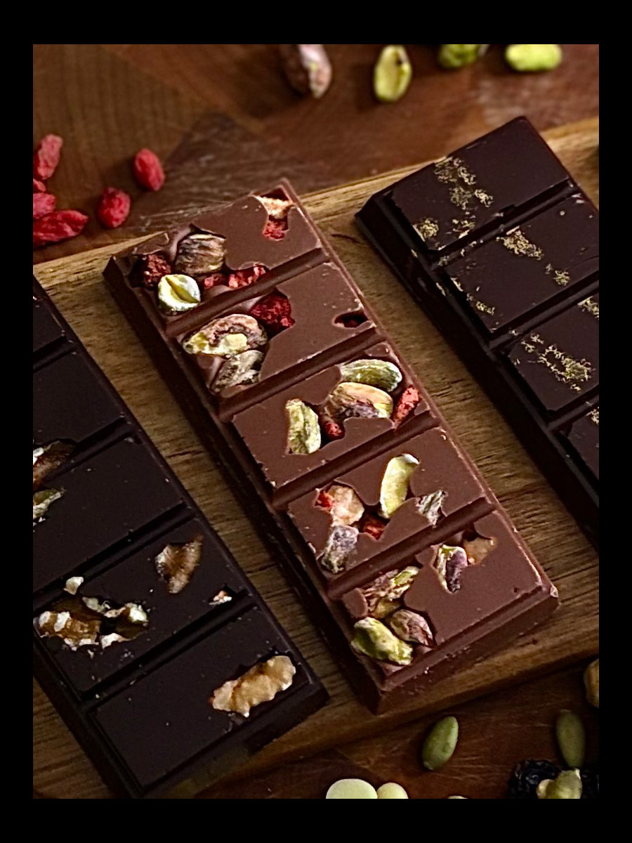Milk chocolate pistachio and strawberry bar