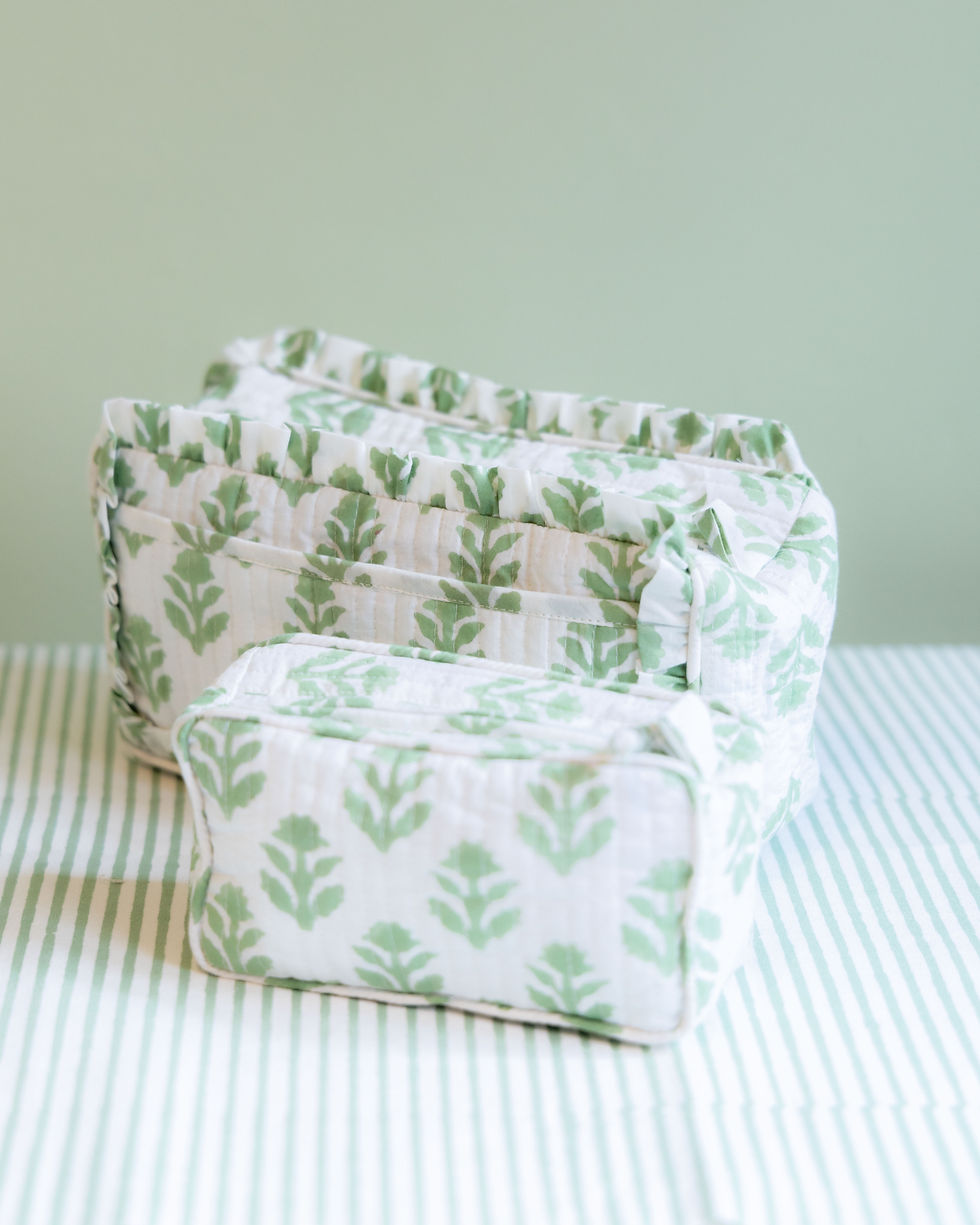 Thumbnail: Quilted Washbag - Green