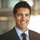 hombre de negocios que habla ingles