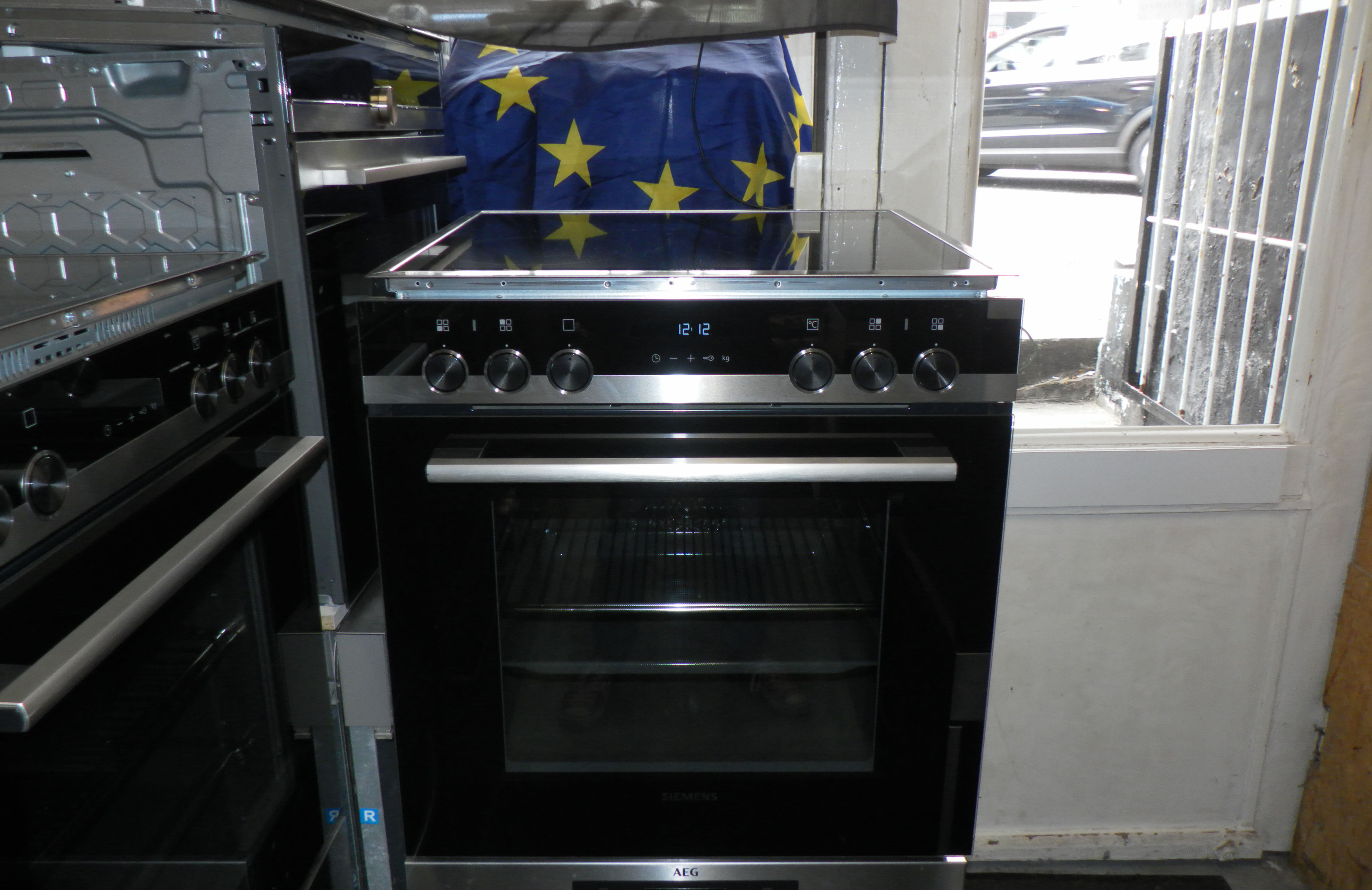 SIEMENS IQ500 / BACKWAGEN EINBAUHERD-BACKOFEN & CERANFELD /A