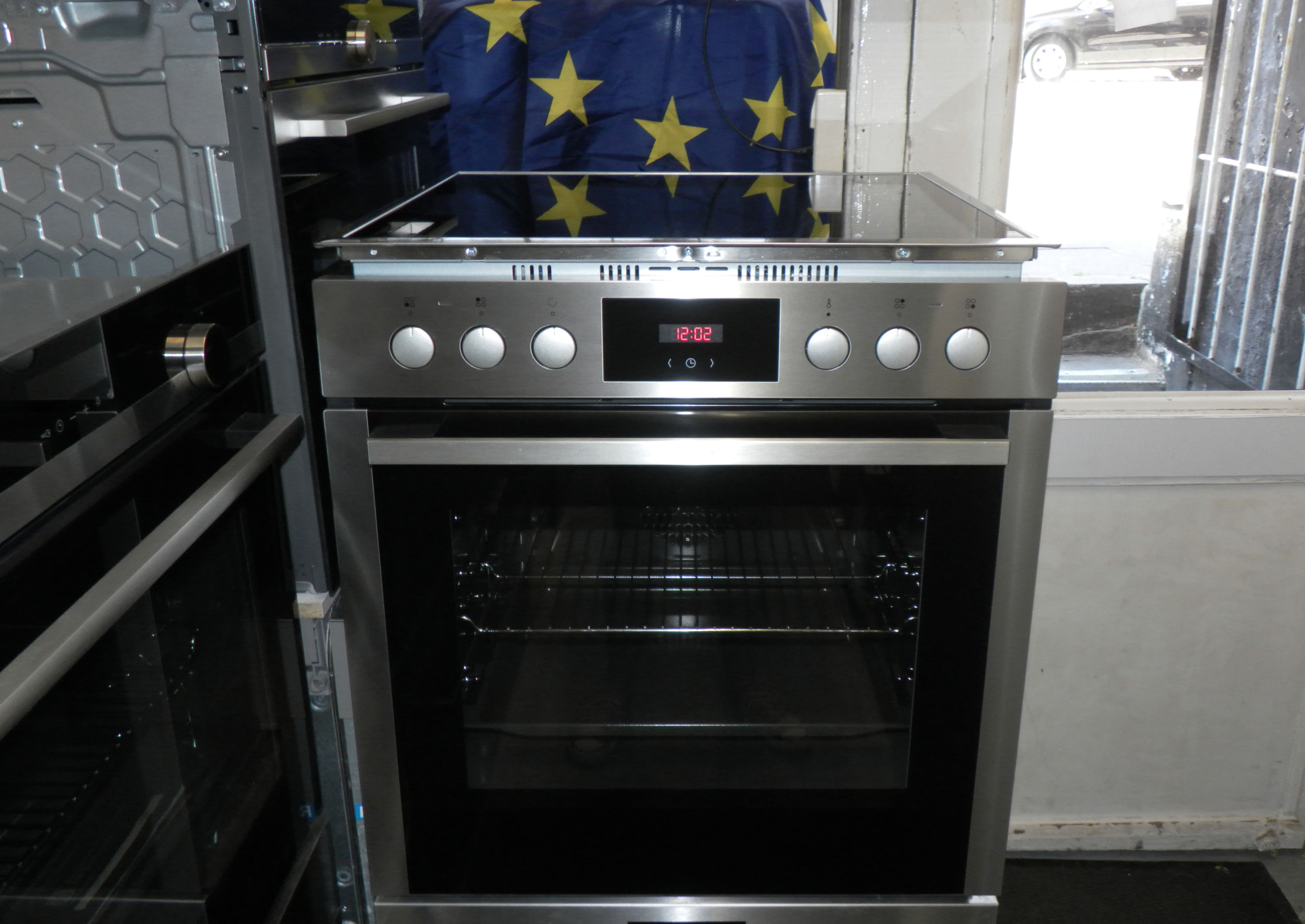 NEFF / EINBAUHERD-BACKOFEN MIT INDUKTION /A