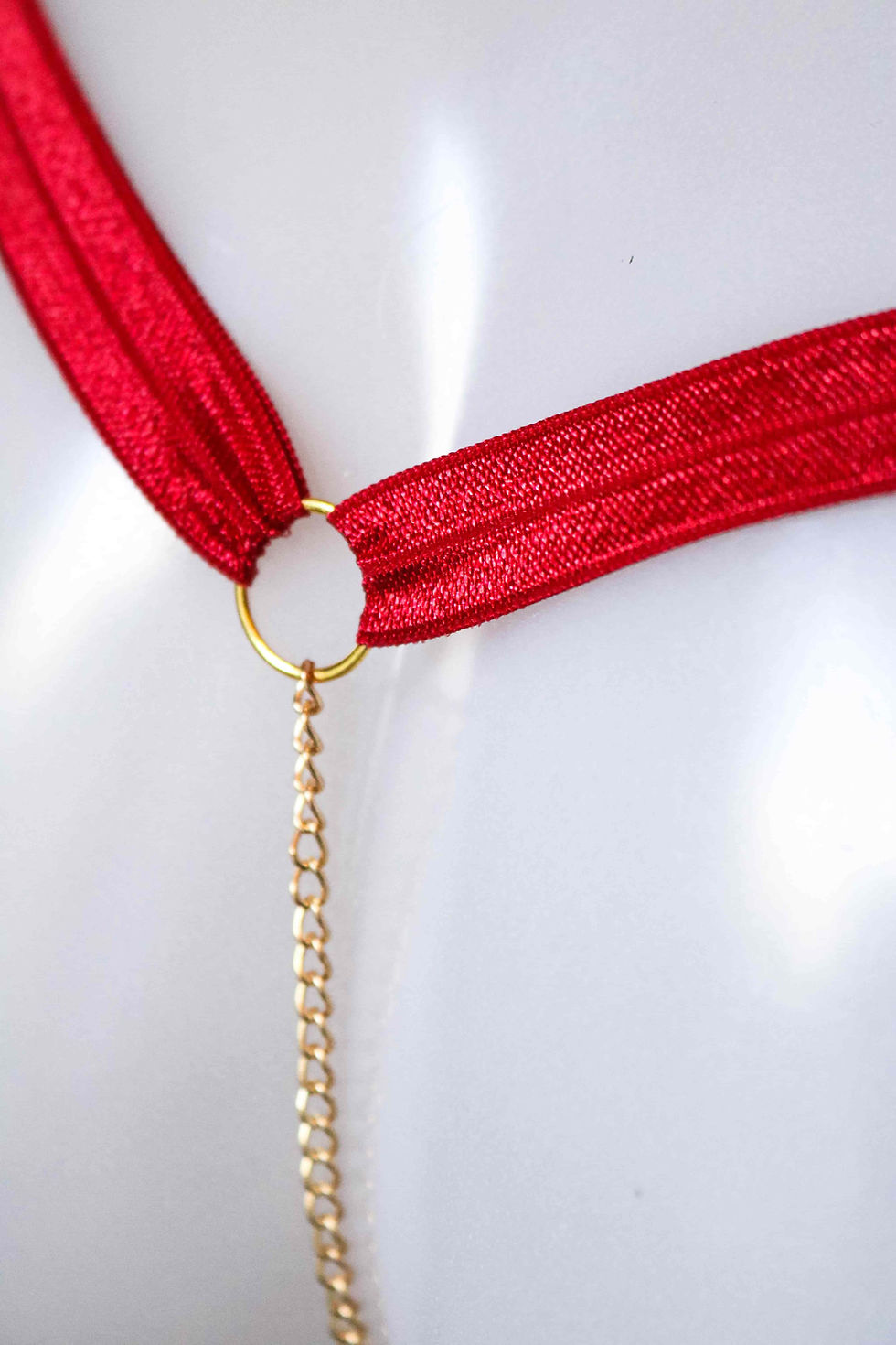 Miniature : Body Rosier Sauvage – Lingerie florale rouge avec bijoux de corps