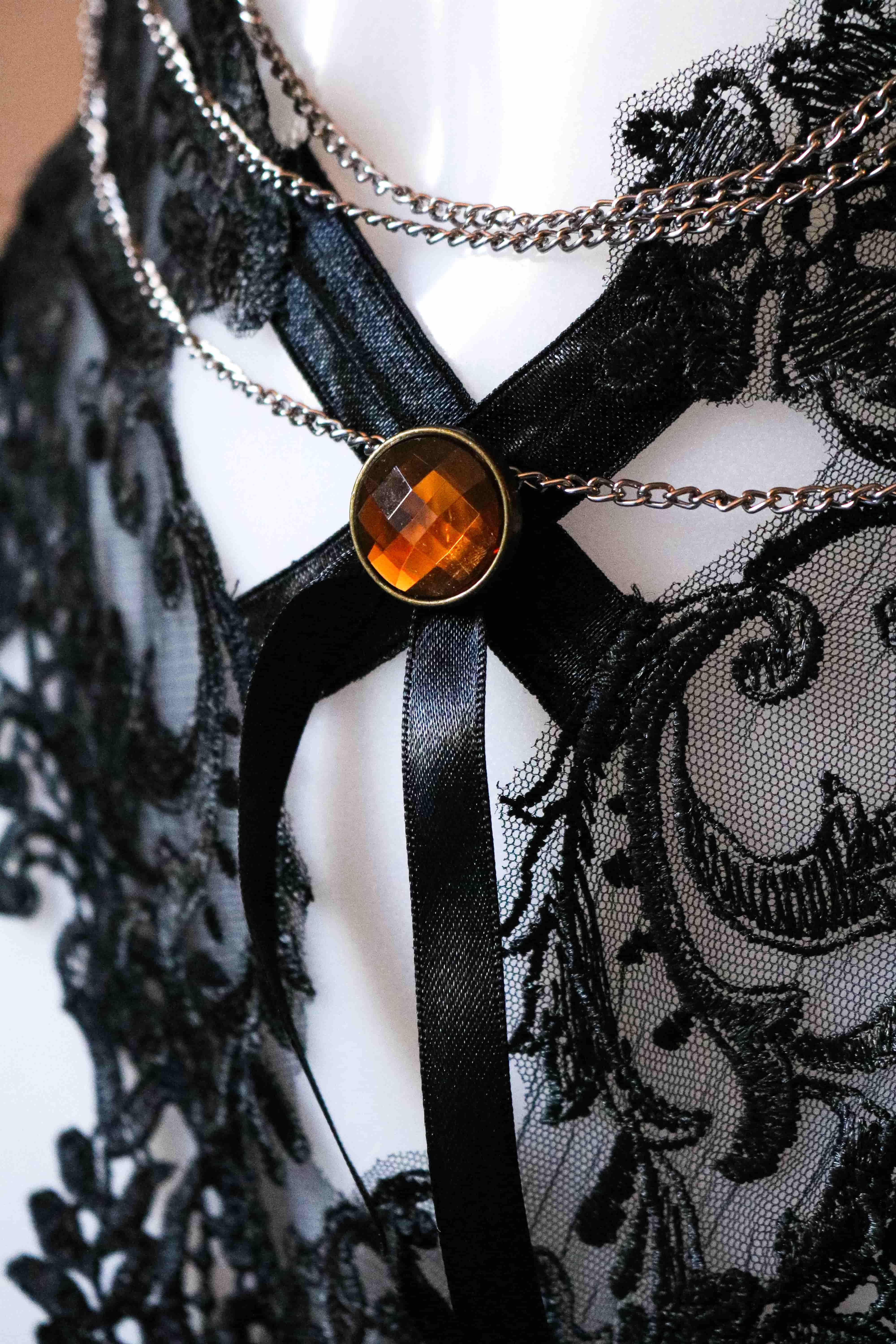 Body Brodery Cage Succube Gothique Noir