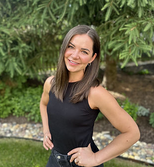 Shelby Headshot (1).jpg