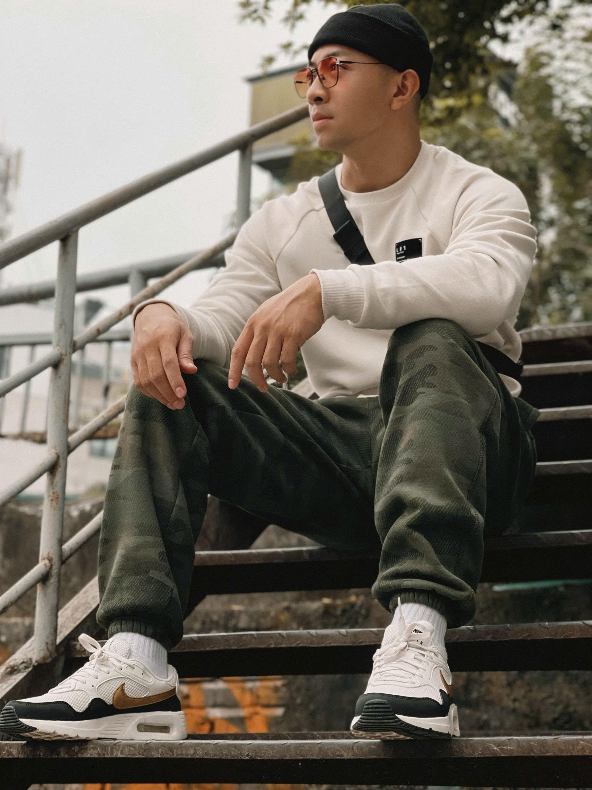 JOGGER NỈ CAMO // XANH RÊU