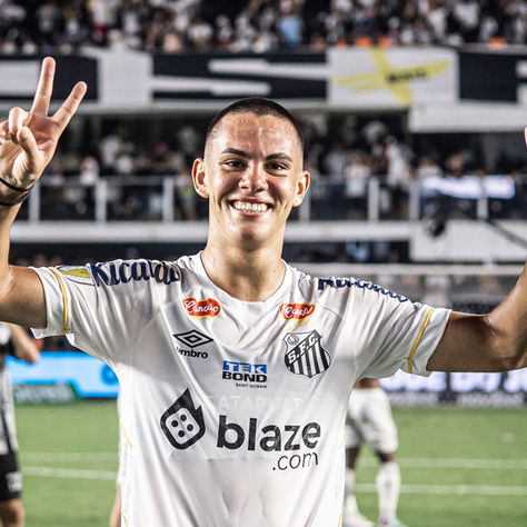 Vagner Frederico revela possível venda milionária de menino da vila em má fase