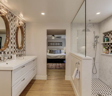 932 South Holly_MasterBathE.jpg