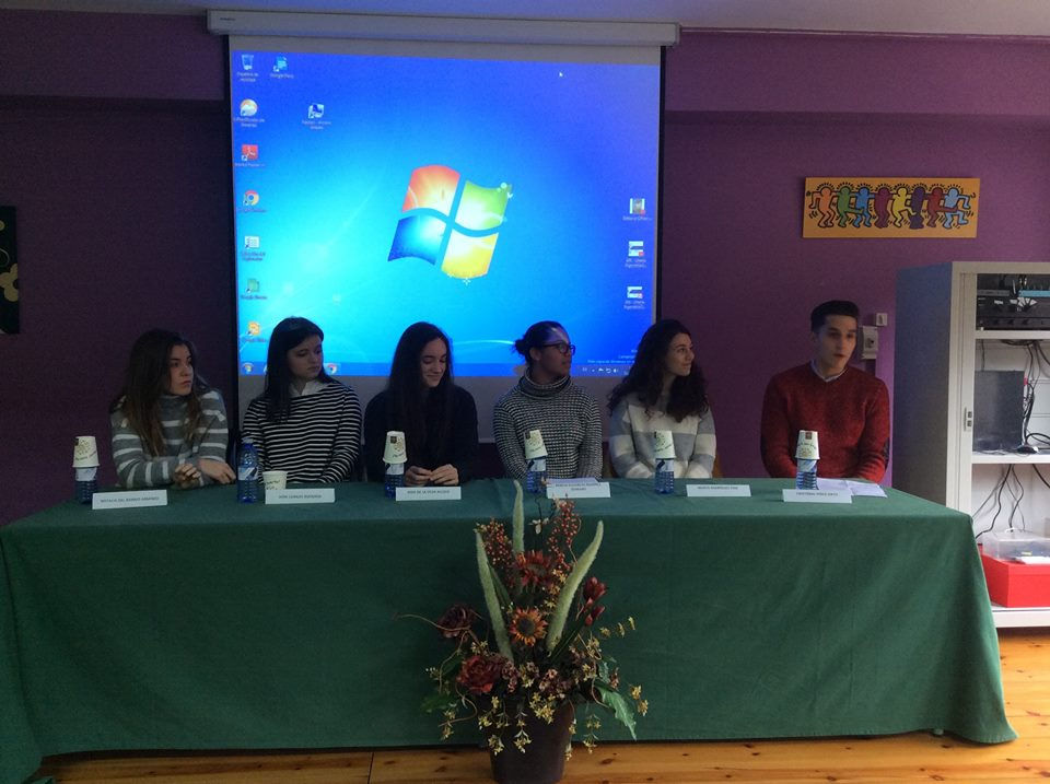 12063829_1712632649015488_3785869670184217186_n