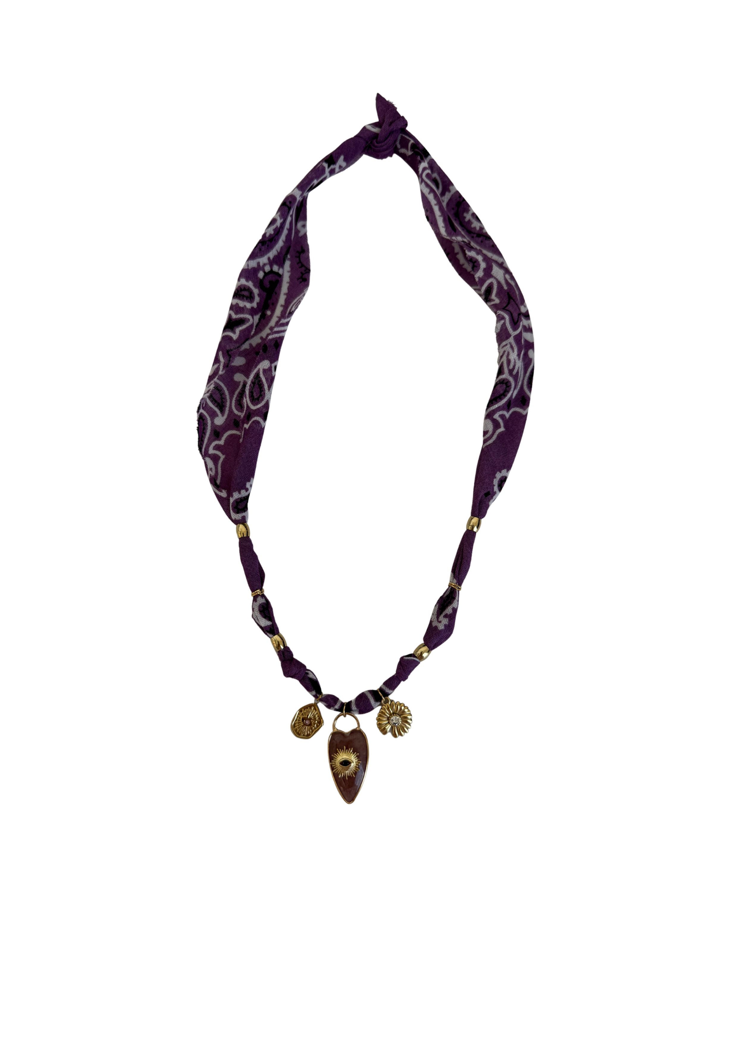 Collier « blooming day » cœur violine