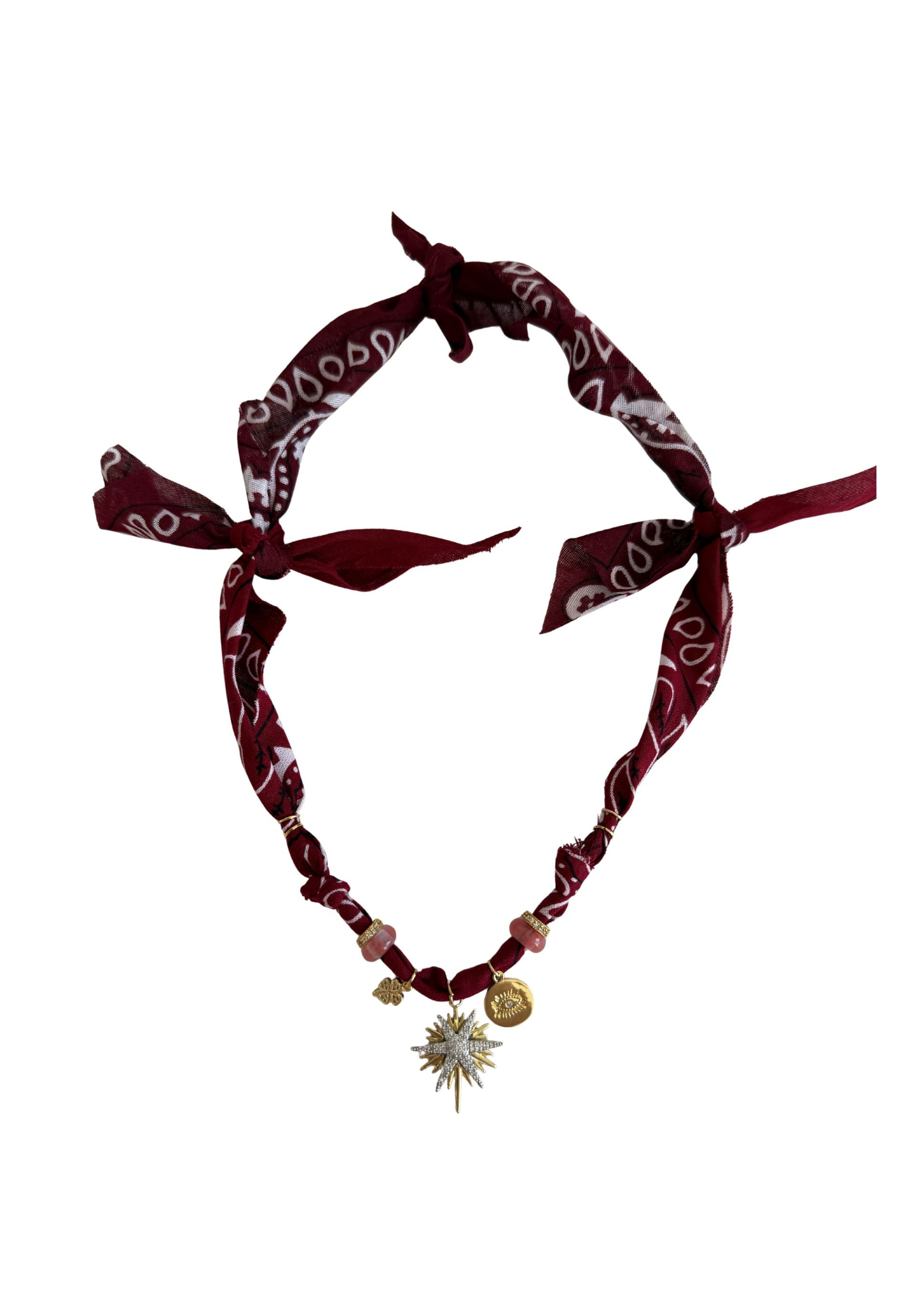 Collier « Mindset » étoile bordeaux 