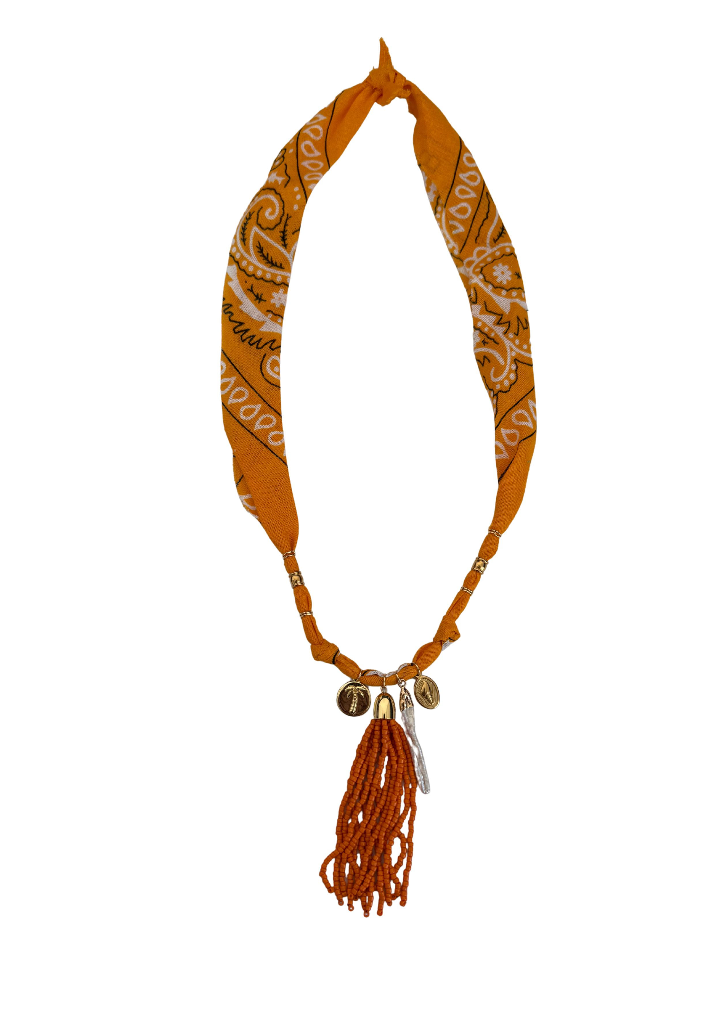 Collier « aloha » pompon de perles mandarine