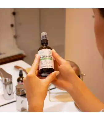 Thumbnail: Huile Démaquillante Rinçable par "CLEMENCE & VIVIEN"