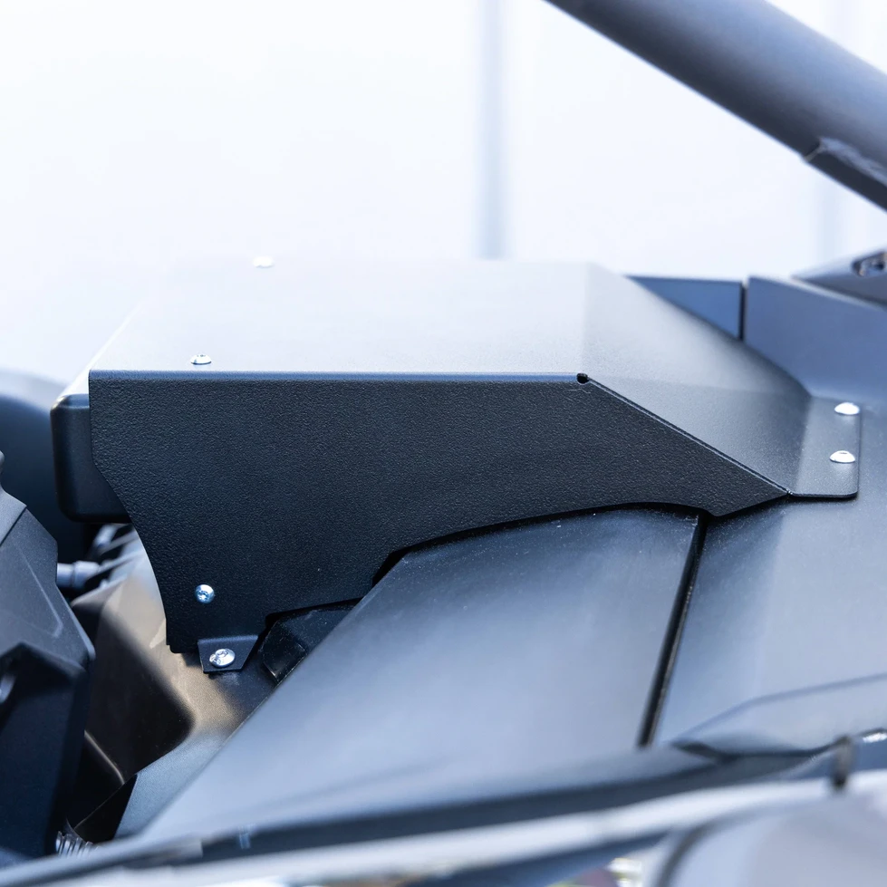 Maverick R dashboard and center area