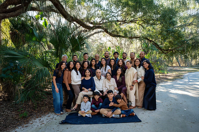 Extended family photoshoot, Central Florida foliage