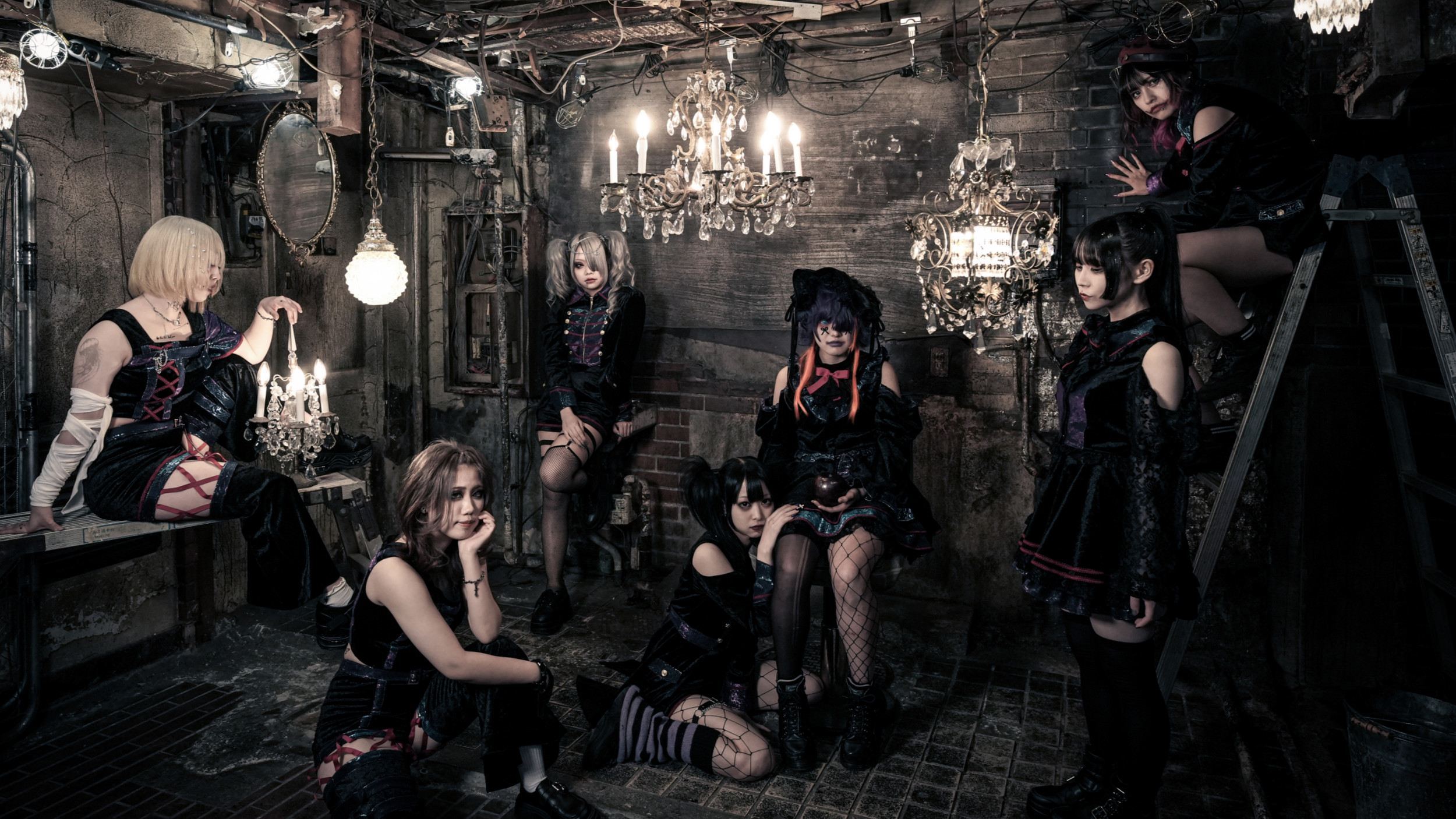 闇雲 official website