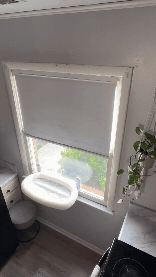 Toper Window Shade.gif
