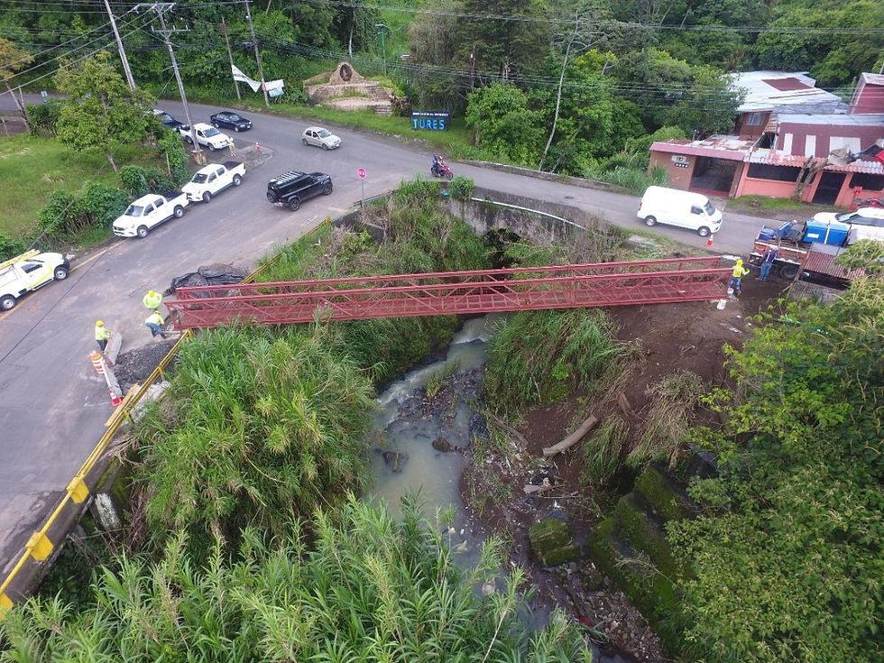 Puente peatonal instalado entre la ruta 116 y la Calle Quebradas.