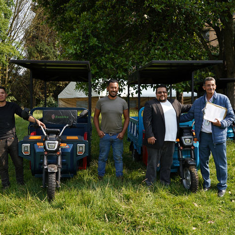 CHÍA AVANZA HACIA UN FUTURO MÁS LIMPIO: ENTREGA DE MOTOCARGUEROS FORTALECE EL RECICLAJE Y LA ECONOMÍA CIRCULAR