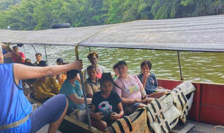 <a href="URL"> our daytrip thailand Guest </a