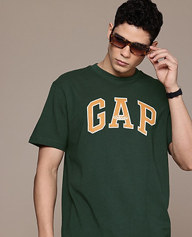 c824364d-5c9b-4a58-9e9f-eeaea4c0eea51748243628127-GAP-Men-Tshirts-7291748243627662-1.jpg