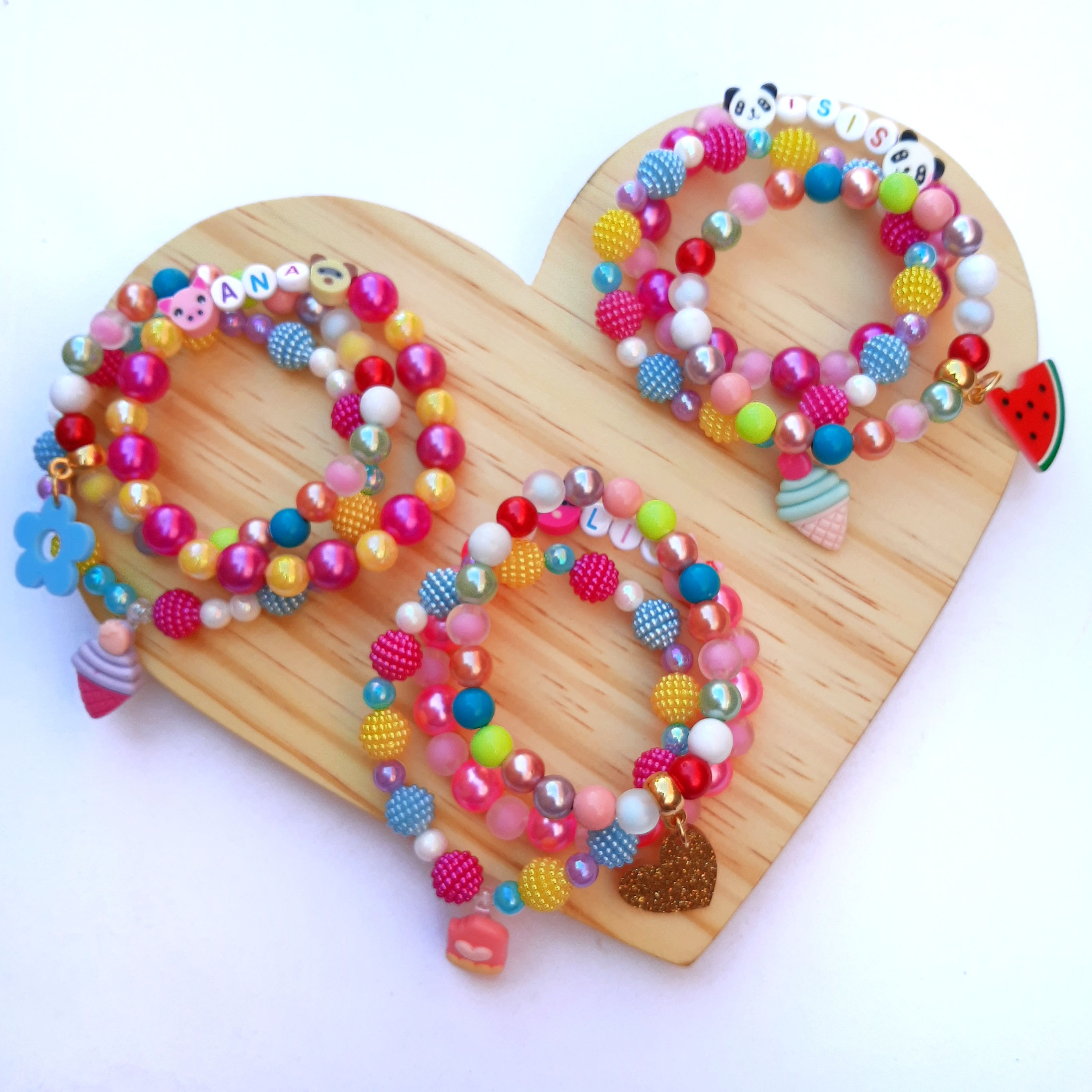 Kit de pulseiras com nome 