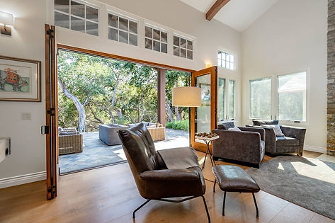 Oak Studded Oasis