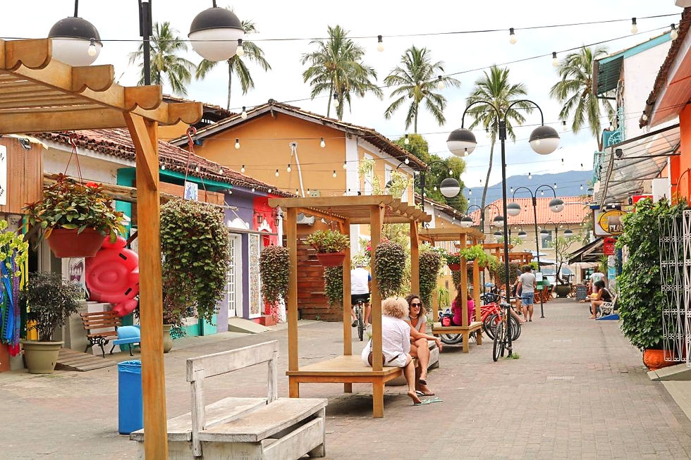 Diversidade Artístico-Cultural de Ilhabela: Centro Histórico e Muito Mais