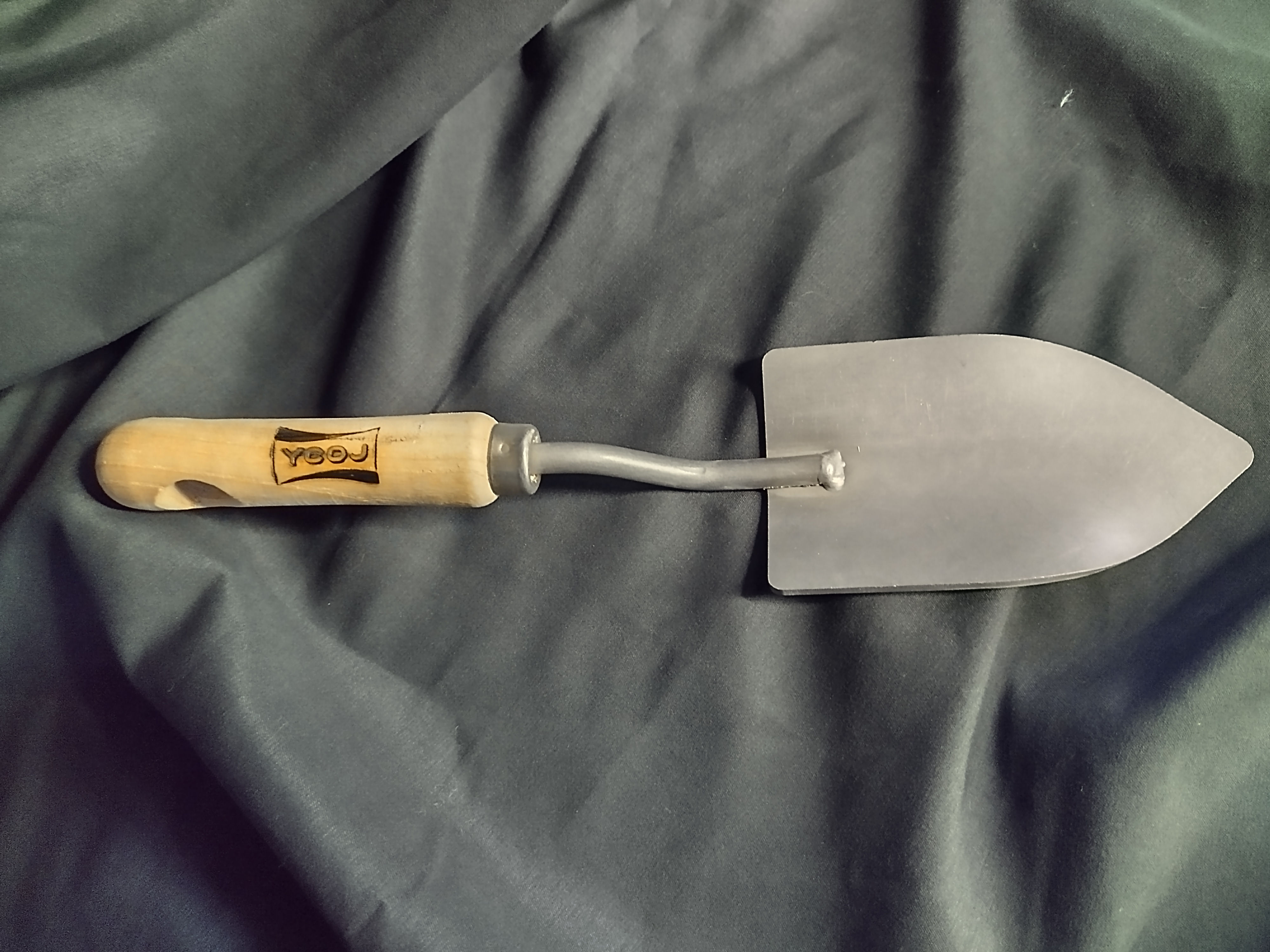 Pelle à main - moyen format en inox