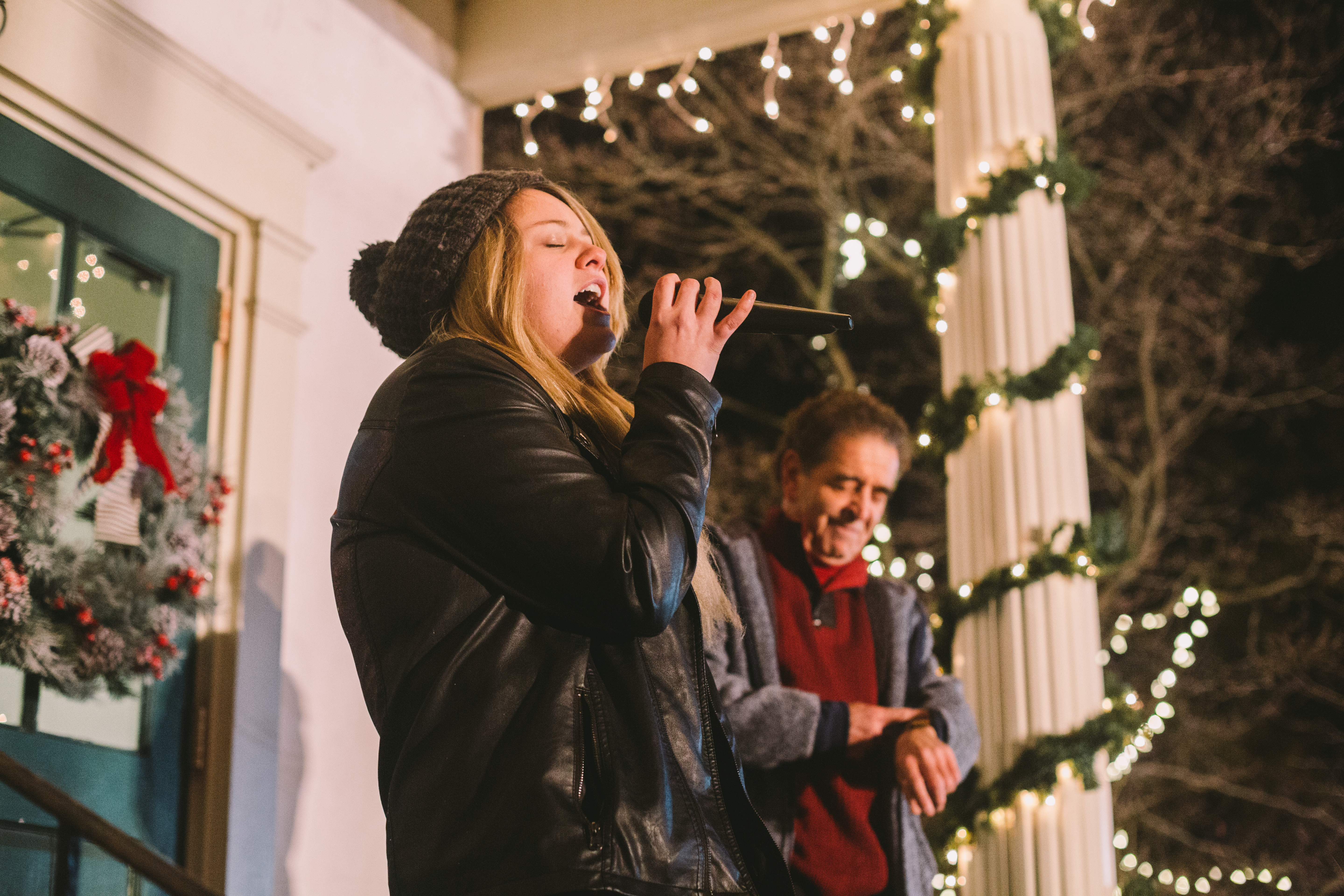 Katie Hunter sings at Christmas