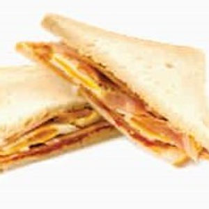 03. CHICKEN SANDWICH