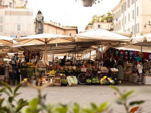 Dalla Piccola Patria al Mercato Globale: Come ci hanno sradicati (e come possiamo resistere)