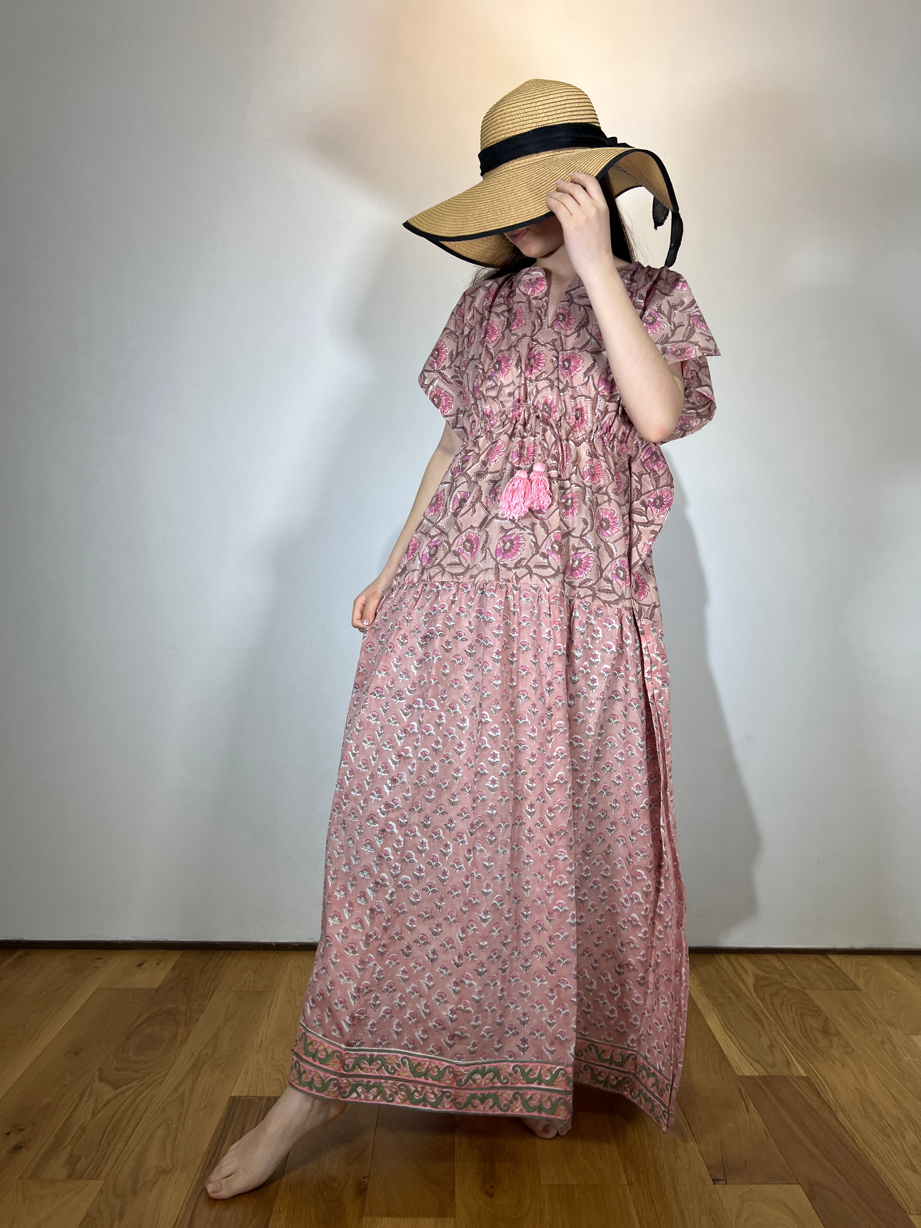 リオンのカフタン ドレスPピンク