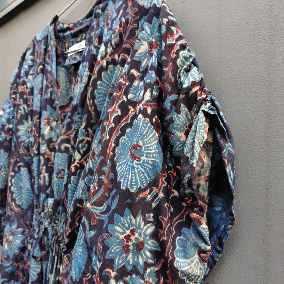 サムネイル： botanical dye 　kaftan indigo flower circle