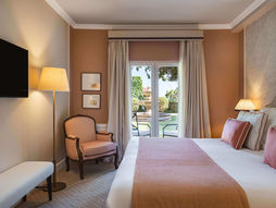 Deluxe Partial Sea View at Longevity Senses Cascais